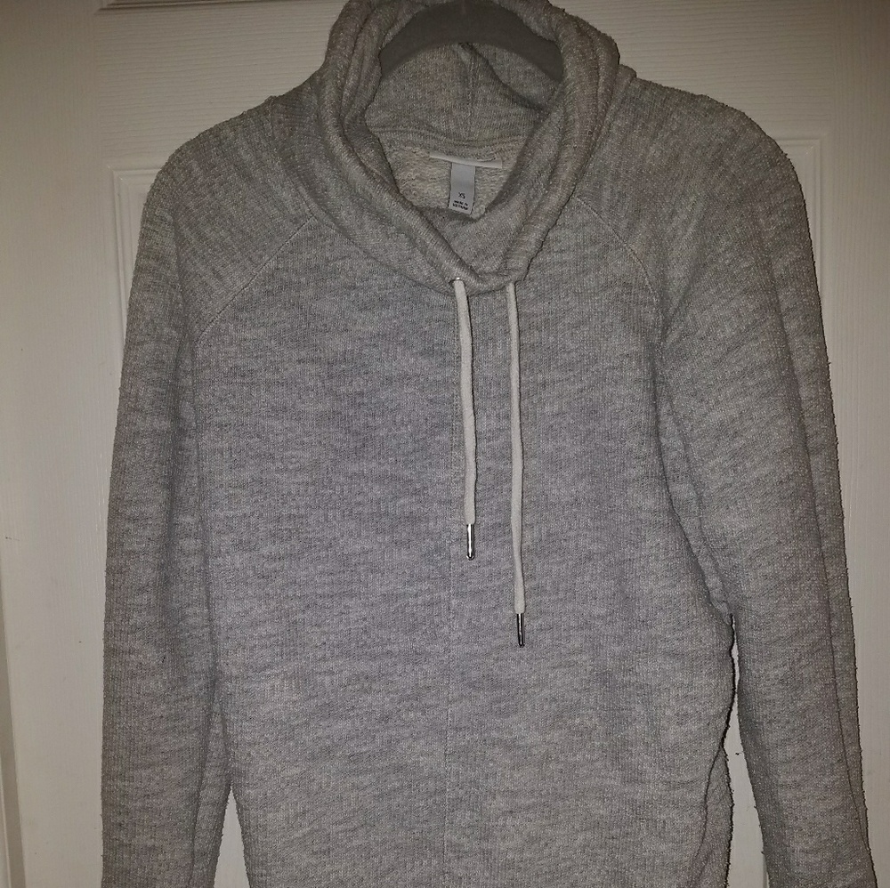 Liz Lange Maternity sweater